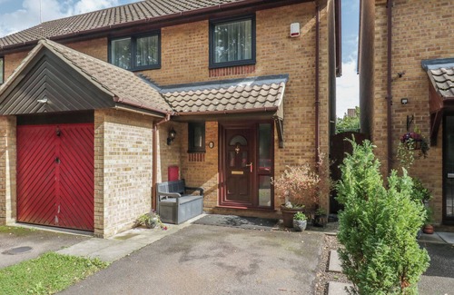 Colchester Cabaña | 37 Hanbury Gardens