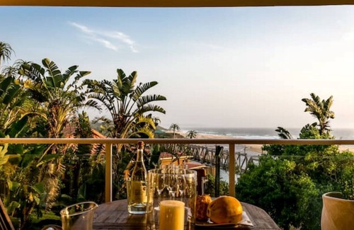 Illovo Beach Apartamento | 37 La Mer - Sea, estuary and coastline view