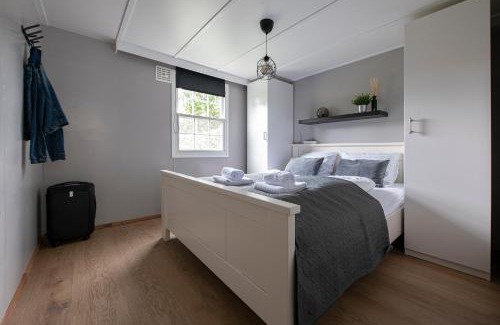 Oisterwijk Chalet De Esquí | 37, located in a quiet & wooded area!