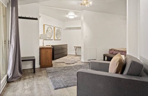 Mountain Valley Casa | 37 Mountain Laurel Drive Studio W/yard Studio Bedroom Home by Redawning