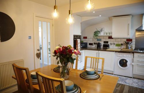 Weston on Trent Casa | 37 Sleeps 6 stylish and comfortable home