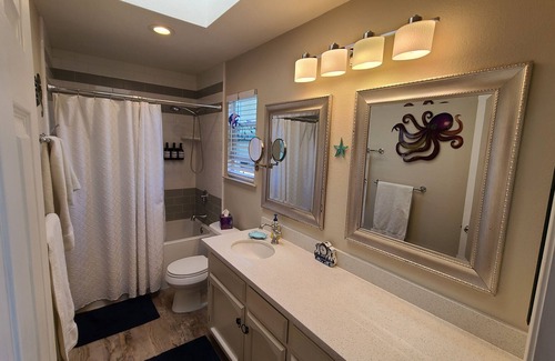 Downtown Casa | 371 Stimson Ave 2 Bedroom Home by Redawning
