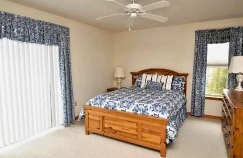 Tannersville Casa | 376 Linden Ct