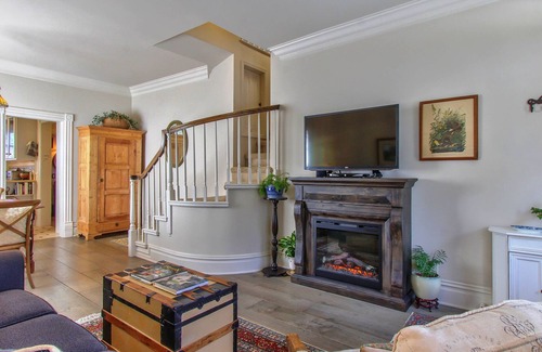 Pacific Grove Casa | 3792 The Lavender House 3 Bedroom Home by Redawning