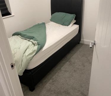 Maidstone Cabina | 38 hemingburgh drive