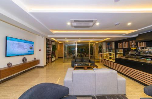 Cumhuriyet Hotel | 38 Hotel