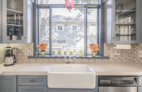 Pacific Grove Casa | 3812 Little House - Nightly Rental, Historic Home, Just Steps to Coast Trail