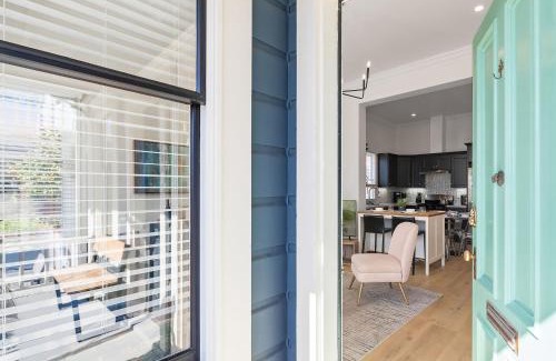 Pacific Grove Casa | 3814 Surf's Up! home