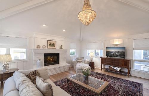 Pacific Grove Casa | 3817 Caledonia Bay Lookout home