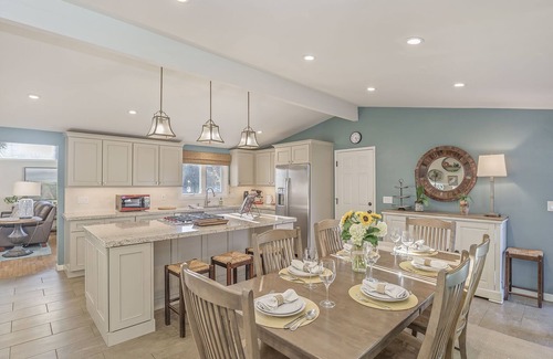 Mission Fields Casa | 3874 Mission Fields - Adorable Carmel Custom Home