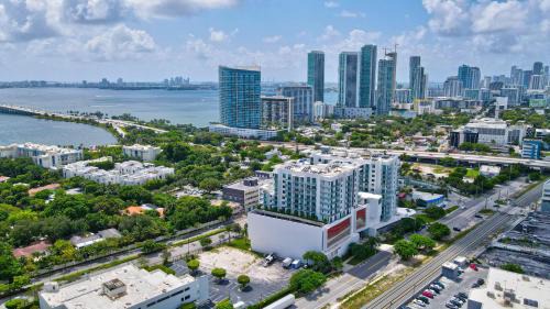 Northeast Miami Apartamento | 3900-602LG DESIGN DISTRICT, CONDO 2 BEDROOMS & 2 BATHROOMS