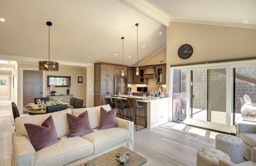 Castroville Condominio | 3930 Bella Casa - Some Openings in August!