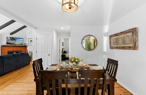 Northeast Carmel Casa | 3974 Carmel Unwind home