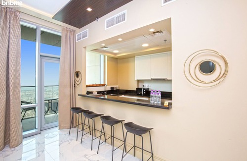 Jebel Ali Apartamento | 3B-Amna Tower-4801 by bnbme homes