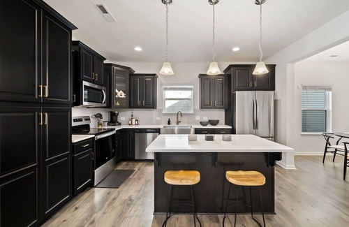 Mount Holly Casa | 3B BRAND NEW CONSTRUCTION- FAMILY AND PET FRIENDLY