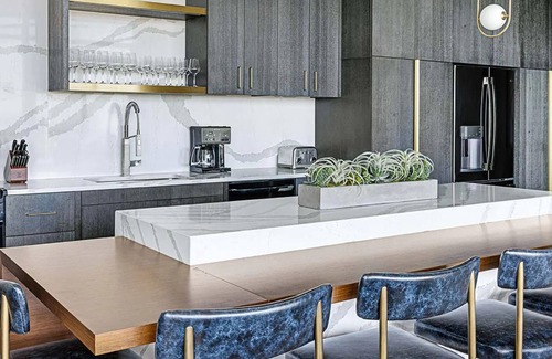 Downtown Atlanta Complejo | 3b resort suite big-city living with a side of Southern charm