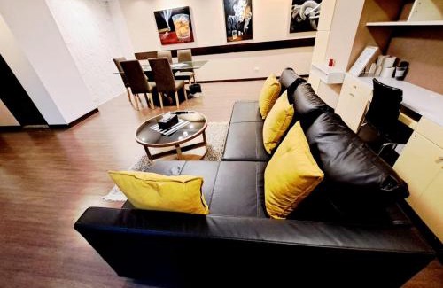 Khlong Toei Nuea Casa | 3B-Short-term rental allowed-2BRs Downtown Bangkok