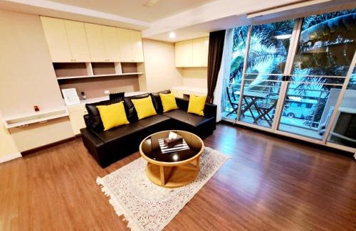 Khlong Toei Nuea Casa | 3B-Short-term rental allowed-2BRs Downtown Bangkok