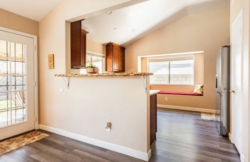 Glendale Casa | 3b w/ Pool Near Stadium & Entertainment