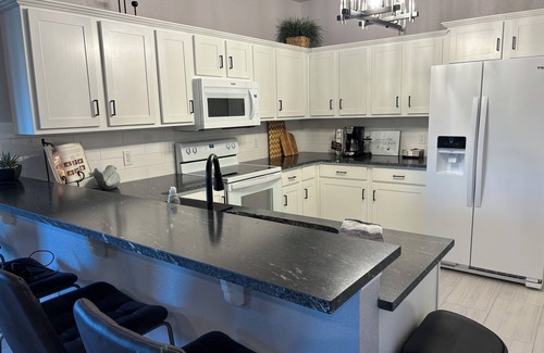 Oklahoma City Casa | 3B2B trendy house in OKC with WiFi, garage, W/D, kid toys, close to attractions