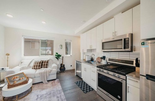 Lawton Park Casa | 3b3b Beautiful House/1 min to Discovery Park