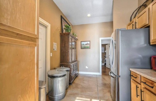 Larkspur Casa | 3BD |Cowboy Quarters Retreat Experience
