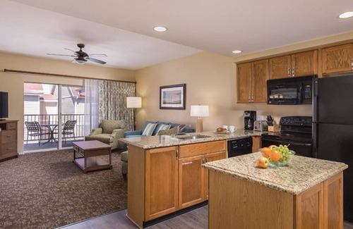 Table Rock Complejo | 3BD Deluxe/Branson - w/Pools, BBQ, Game Room, Gym!