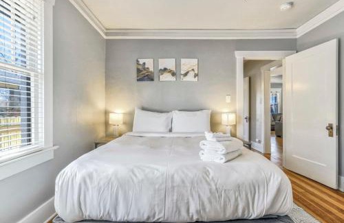 Old North End Casa | 3BD Downtown Family Escape Grill Fire Pit