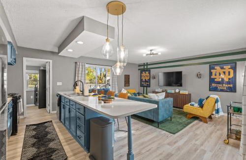 South Bend Casa | 3BD Family Retreat - 4 Mins to UND - Yard Games