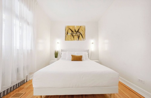 Southeast Yonkers Casa | 3BD Luxury Retreat near NYC + Easy Parking