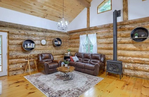 Huntingdon Cabina | 3bd Secluded Cabin 20 min to Raystown Lake