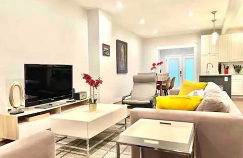 Brookland Casa | 3BD Spacious Brookland Home W Parking & By Metro