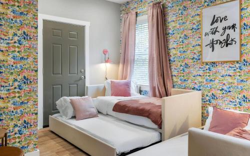 Lower Lawrenceville Casa | 3BD with Rooftop & BBQ - 7Mins to Downtown Pittsburgh