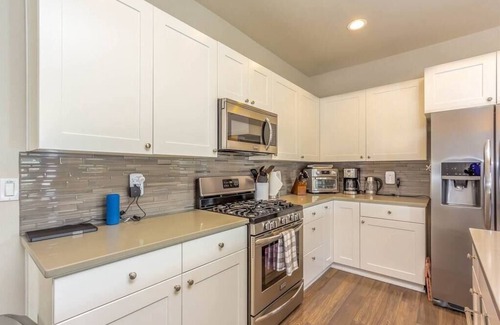 Old Farm District Casa | 3Bed/2 Bath, Pet friendly,Fenced Backyard, Bend OR