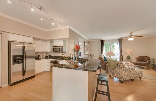 Pineapple Grove Arts District Condominio | 3BR / 2BA DOWNTOWN DELRAY BEACH, CAMINAR A LA PLAYA Y EL CENTRO PARA COMEDOR Y COMPRAS
