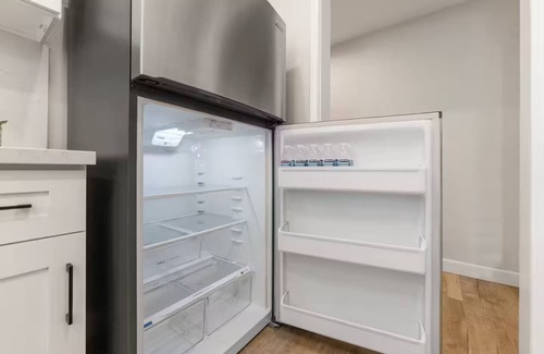 Monrovia Casa | 3Bed 2Ba l DTLA l Hollywood l Disneyland l Free Parking
