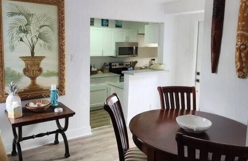 Central Oakland Park Casa | ◈ 3Bed/3Bath ◈ Heated Pool ◈ <10 Mins from Beach