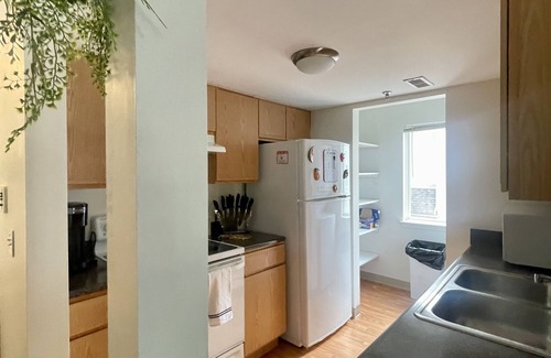 Pontiac Condominio | 3Bed Fully Furnished Long Term
