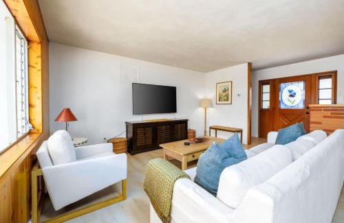 Olde Carlsbad Casa | 3Bed Single Level Home