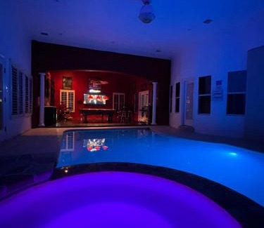 Biggs Field Casa | 3bedroom 3 bath Indoor pool