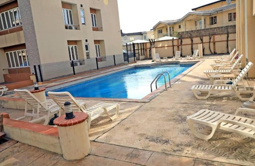 Ikeja Apartamento | 3bedroom Apt, all rooms with TV, Ac