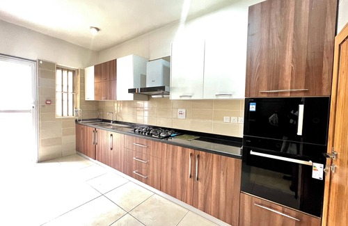 Utako Casa | 3BEDROOM DUPLEX +SWIMMING POOL, GYM, WIFI, YOUTUBE, PRIME IN A SECURED ESTATE