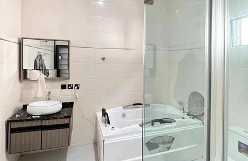 Ajah Apartamento | 3bedroom fully furnished duplex, Thomas Estate, Ajah.