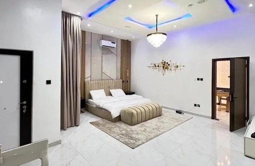 Ajah Apartamento | 3bedroom fully furnished duplex, Thomas Estate, Ajah.