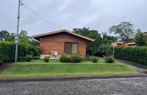 Chachagua Villa | 3bedroom villa in marvelous Peñas Blancas w/ AC, 20 minutes from Arenal Volcano
