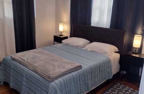 Haysi Cabina | 3BR/1BA Guest Suite - Private Entrance, Deck, Bedrooms, and Exclusive Bathroom