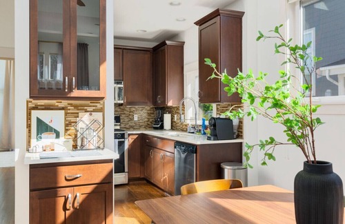 Seattle Metro Area Casa | 3BR 2.5BA The Orcas Parkside
