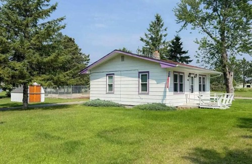 Cass Lake Casa | 3BR/2B charming Cass Lake home with a long paved driveway with outside outlet!!!