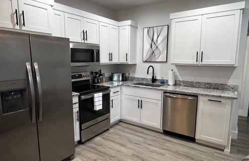 Joplin Casa | Brand New Guest Suit! 3BR, 2BA. Pool, Theatre Room, Hot Tub!
