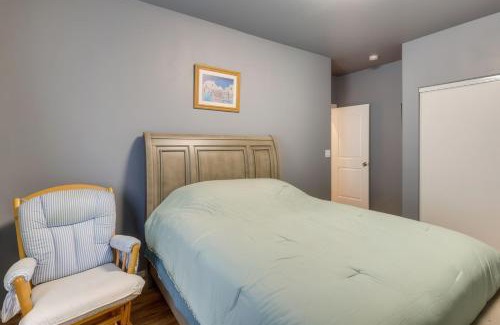 Kingman Casa | 3BR 2BA Kingman Home w Patio Fire Pit